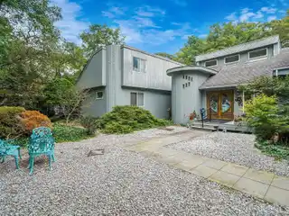 Rare North Shore Retreat