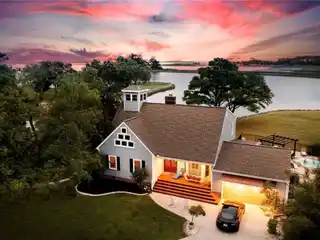 Move-In Ready Chesapeake Bay Paradise