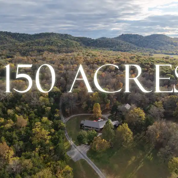 PRIVATE TENNESSEE RETREAT WITH GUEST HOUSE & BARN