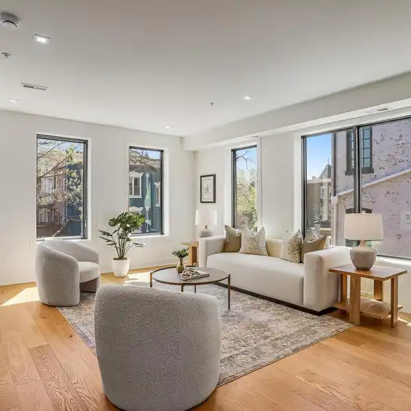 MODERN CITY LIVING AT ITS FINEST