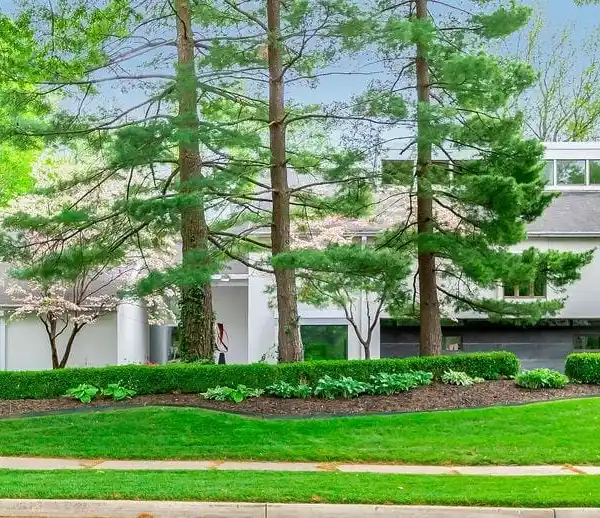 EXQUISITE MODERN HOME