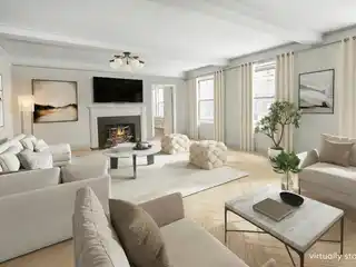 Upper East Side Prewar Classic 7 Coop