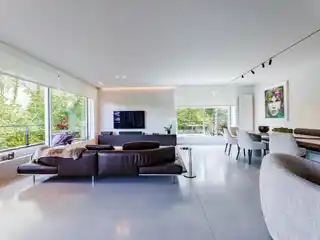 Sublime Renovated Apartment