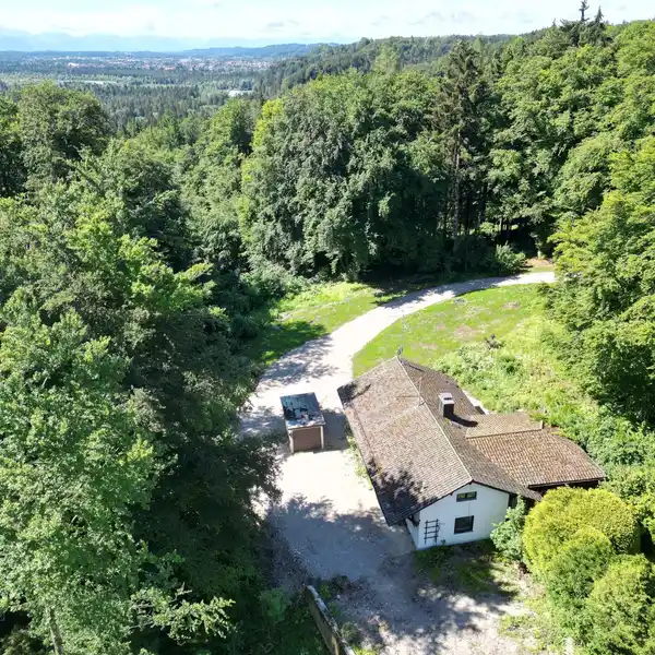 UNIQUE OPPORTUNITY IN AN EXCEPTIONAL LOCATION