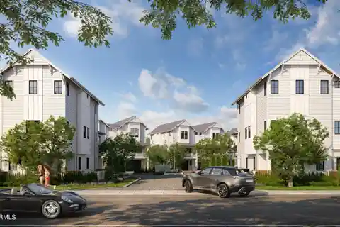 Luxury Living in the Lane