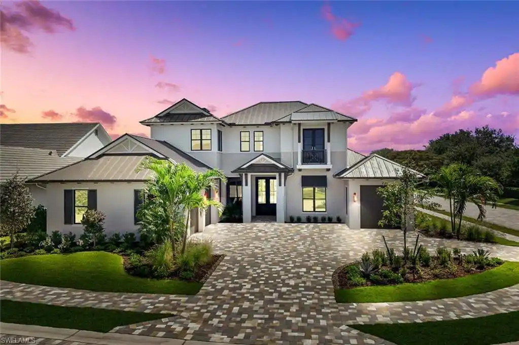Enchanting Property in a Picturesque Community