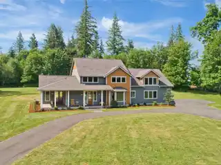 Custom Beauty on 3.65 Acres