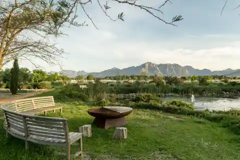 Exceptional Property in Val De Vie Estate