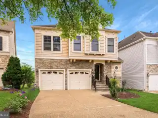 Open-concept Beauty with Walk-out Lower Level