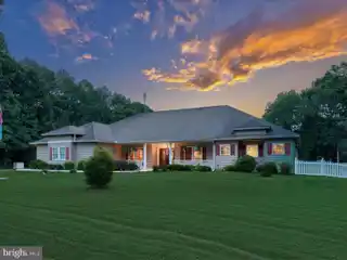 Custom Farmette Oasis with Endless Possibilities