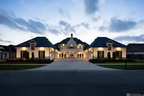 Stunning Custom-built Home