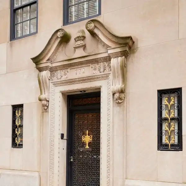 GRACIOUS SPACE IN A PREMIER PARK AVENUE BUILDING