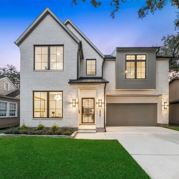 EXCEPTIONAL NEW CONSTRUCTION NEAR RICE VILLAGE