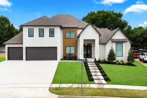 Modern Luxury Home Includes a Private Movie Theatre