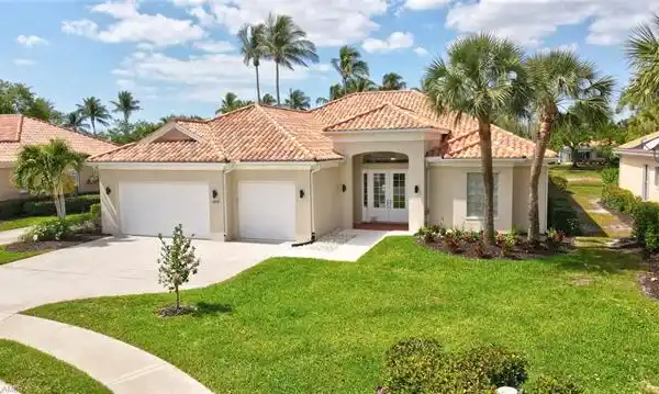 VILLAGE WALK JEWEL WITH STUNNING WATER VIEWS