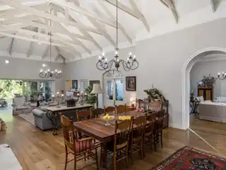 Magnificent Farmhouse in Somerset West