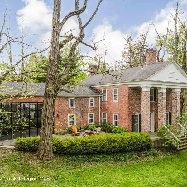 TIMELESS GEORGIAN CHARM MEETS MODERN LUXURY