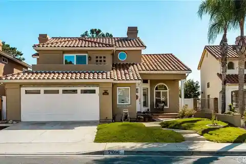Immaculate Upgraded Home with Lake Mission Viejo Access