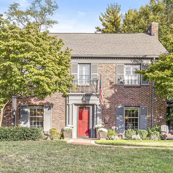 DREAM HOME ON COVETED WASHINGTON BOULEVARD