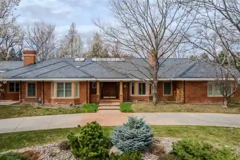 Thoughtfully Built in an Idyllic Location