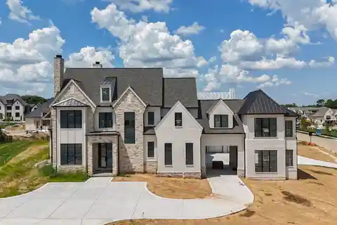 Luxury Living in Primm Farm