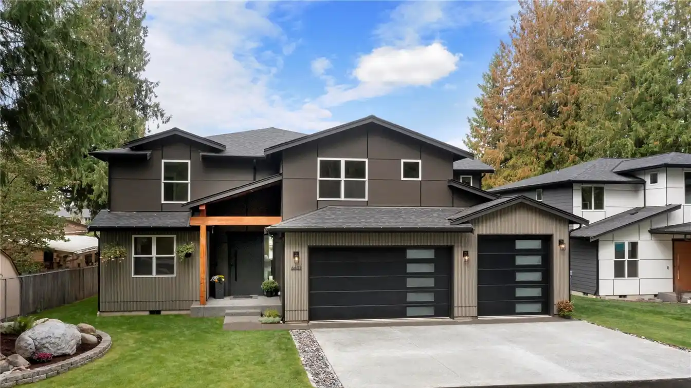 New Waterfront Haven with Private Dock on Lake Tapps