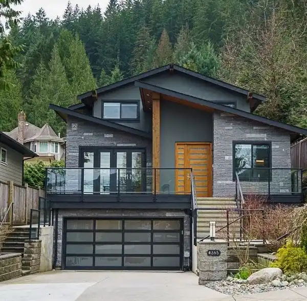 QUALITY CUSTOM HOME IN QUIET LOCATION