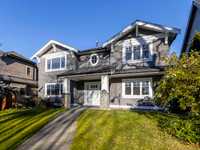 WELCOMING LUXURY HOME