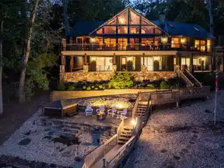 Lake Life Meets Luxury Living
