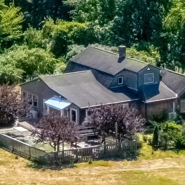 OVER TEN ACRES PERFECT FOR A COUNTRY COMPOUND