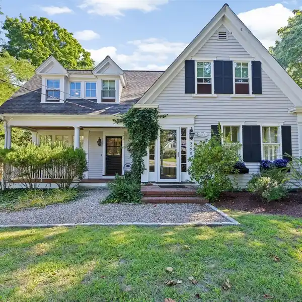 ONE OF A KIND AND MUCH ADMIRED 1880'S FARMHOUSE