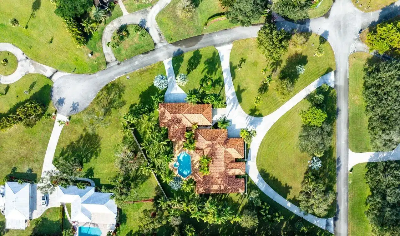 Remarkable Meticulously Designed Estate