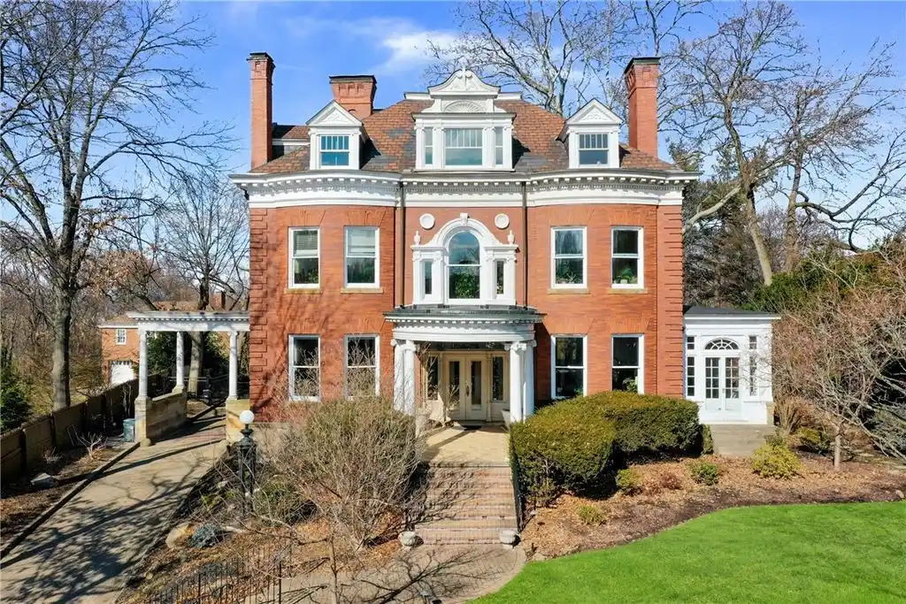 Unparalleled City Residence