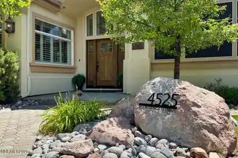 Immaculate Home in a Sought-After Community