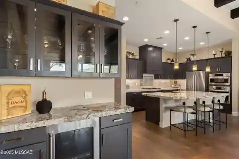 Upgraded Golf Villa with Captivating Mountain Views