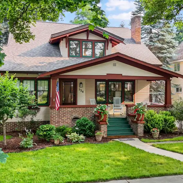 HISTORIC CRAFTSMAN CHARM IN CENTRAL NEIGHBORHOOD