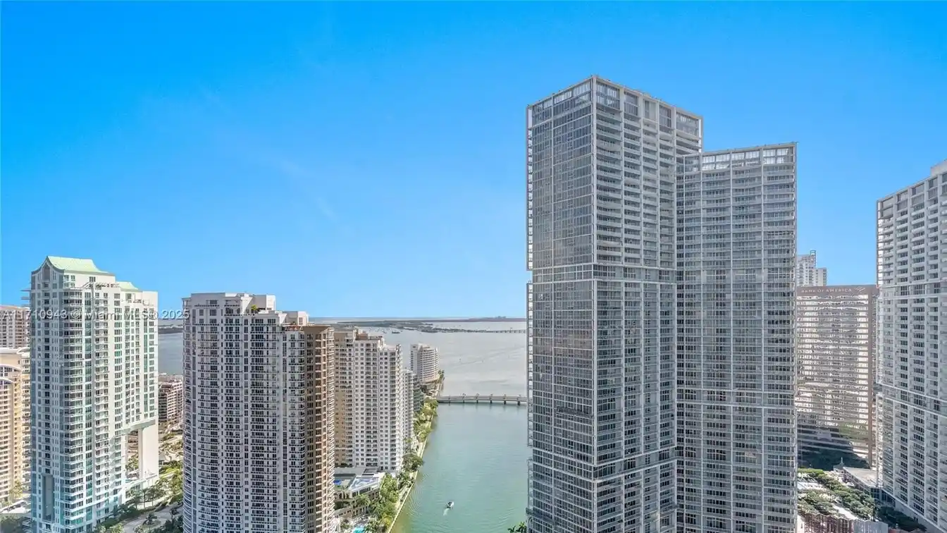 Wonderful Home in the Iconic Aston Martin Residences
