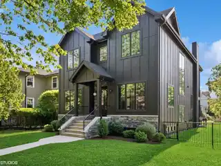 Stunning Modern Farmhouse in Ideal Location