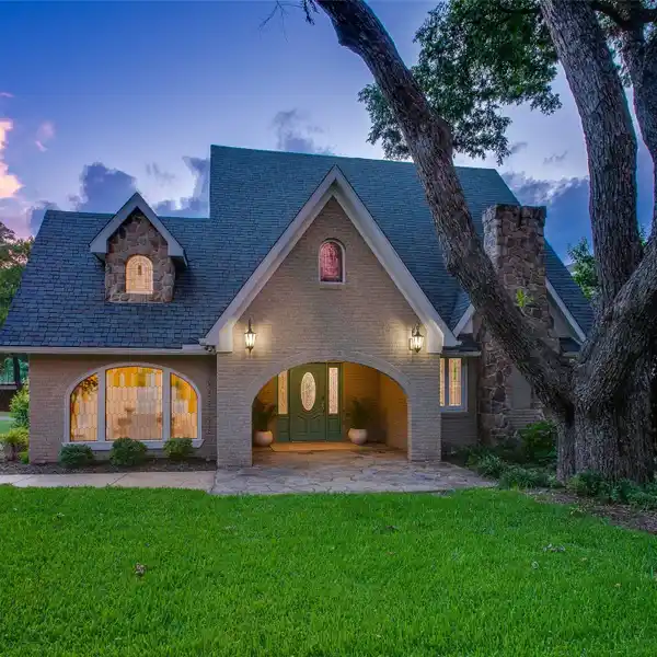 STORYBOOK CHARM WITH THOUGHTFUL UPDATES