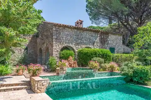 Magical Farmhouse Retreat Near Cannes Coast