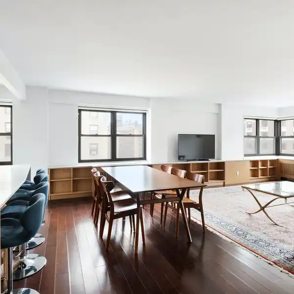 PARK AVENUE HIGH-FLOOR CORNER CONDO
