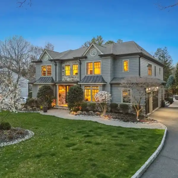 SPECTACULAR HOME ON A QUIET STREET