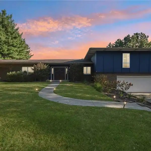 PRIVATE RETREAT ON 11.4 ACRES