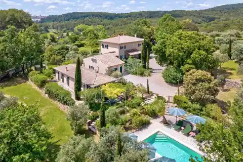 Magnificent Countryside Estate with Pool