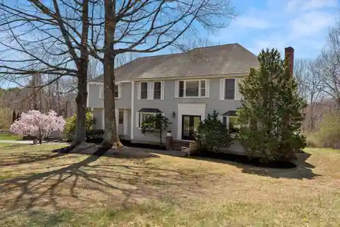 Sun-splashed Colonial in Bear Hill