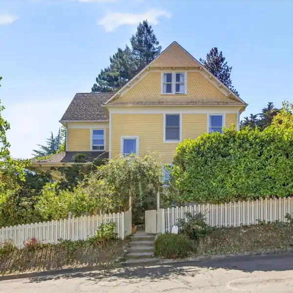 ICONIC 1874 VICTORIAN