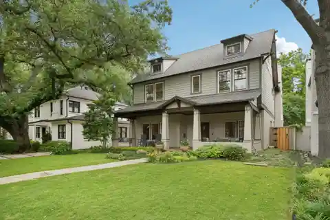 Beautiful Home in the University Park Fairway