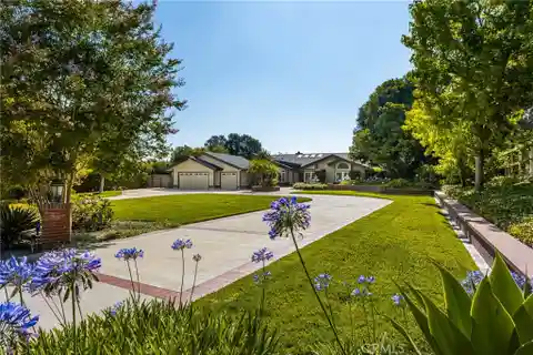 Sought-After Single-Story Estate in Orange Park Acres