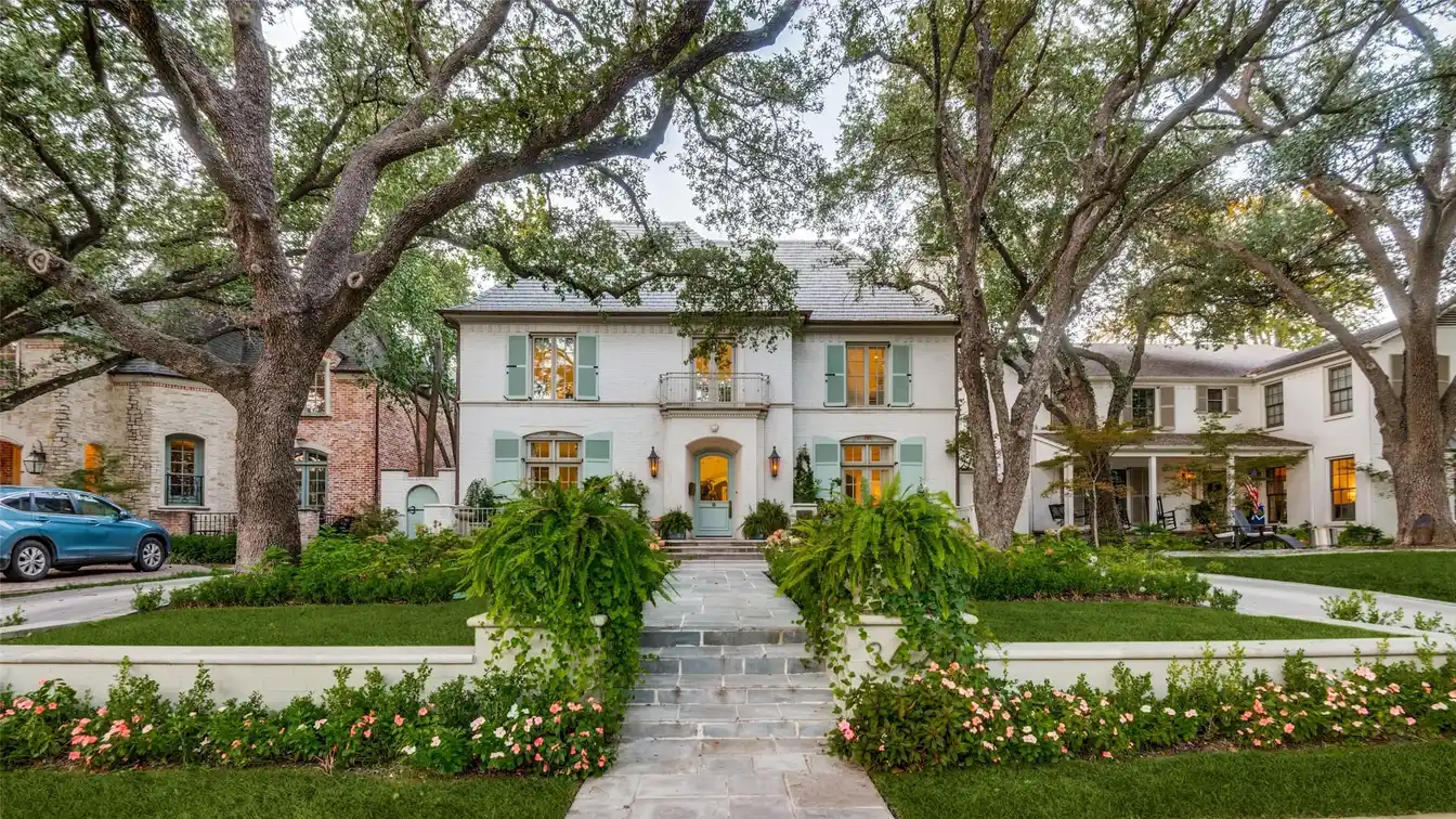 Exceptional Traditional Home in University Park