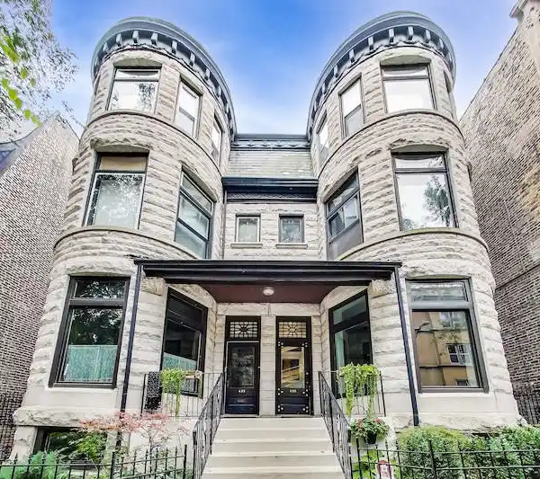LOVELY LINCOLN PARK CONDO